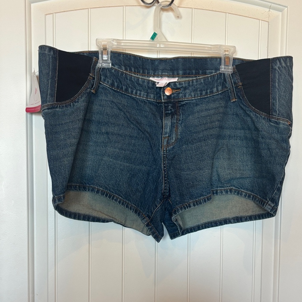 Isabel Maternity by Ingrid & Isabel Denim Shorts - Blue